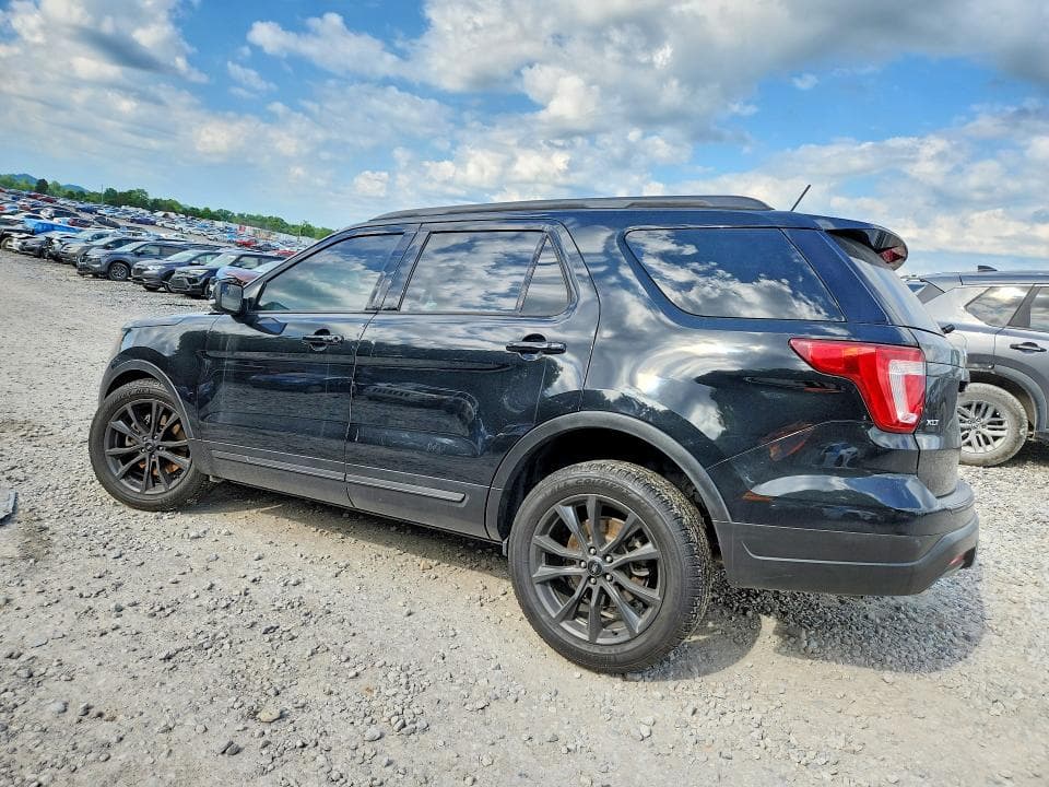 2018 FORD EXPLORER XLT 2