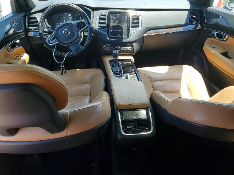2018 VOLVO XC90 T5 8