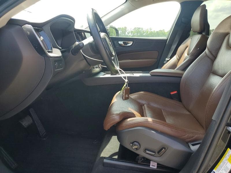 2018 VOLVO XC60 T6 7