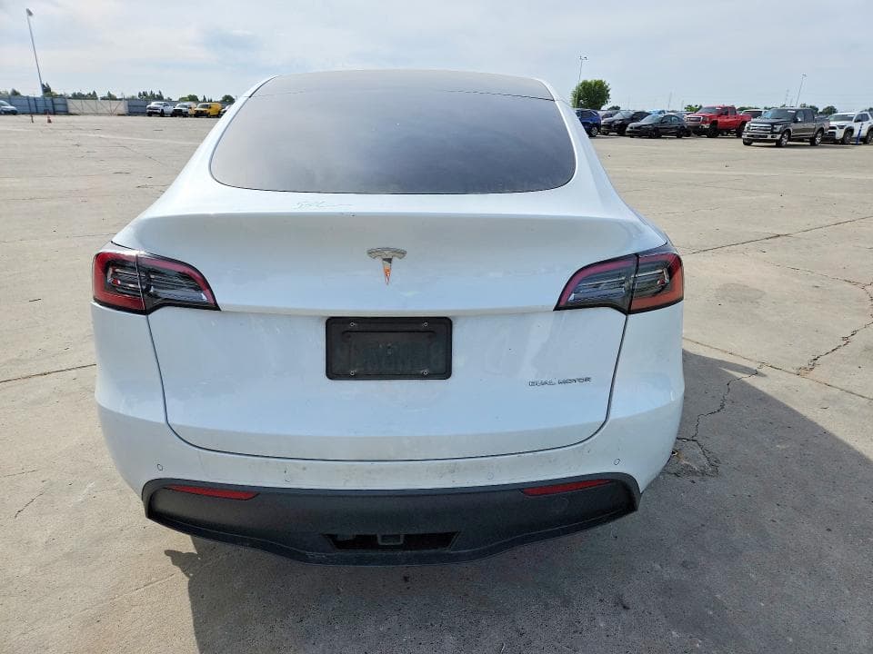 2022 TESLA MODEL Y 6