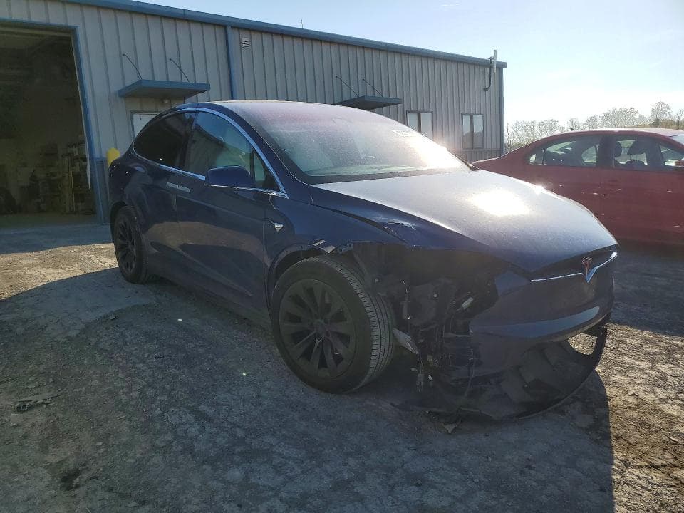 2019 TESLA MODEL X 4