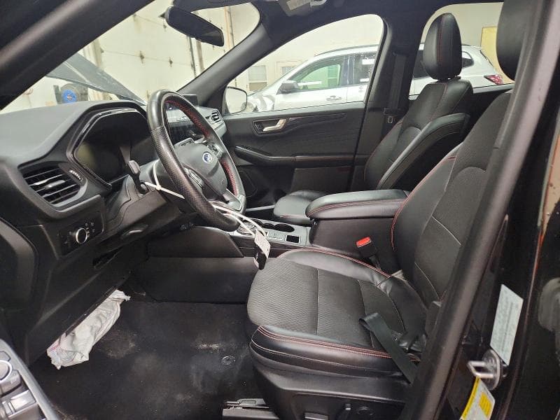 2023 FORD ESCAPE ST LINE 7