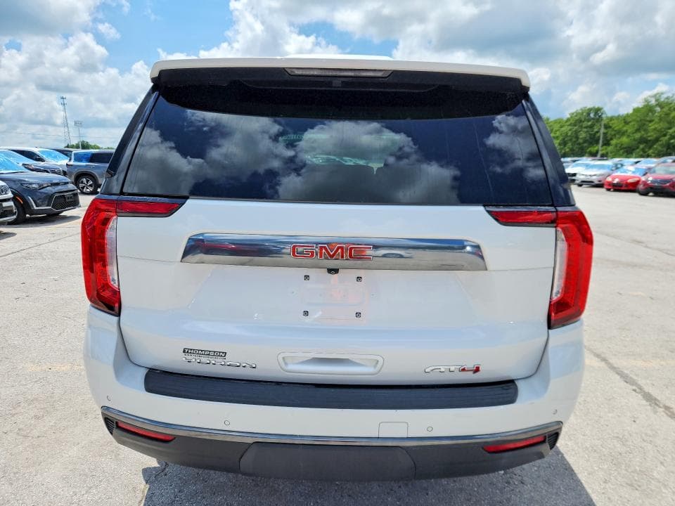 2023 GMC YUKON AT4 6