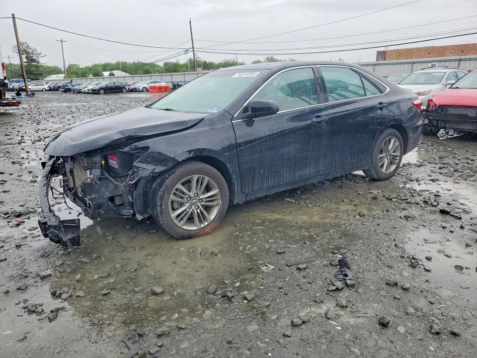 2017 TOYOTA CAMRY SE