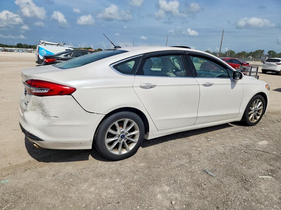 2017 FORD FUSION SE 3