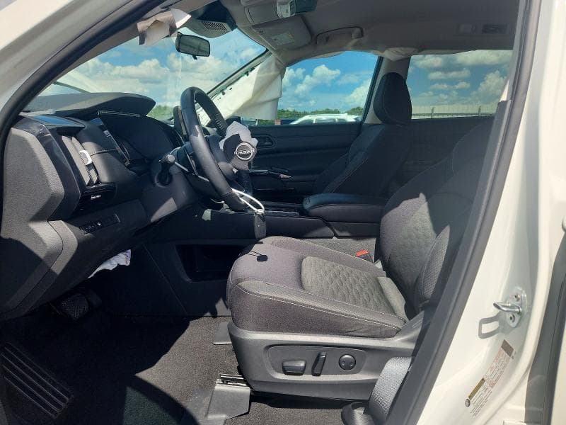 2023 NISSAN PATHFINDER SV 7