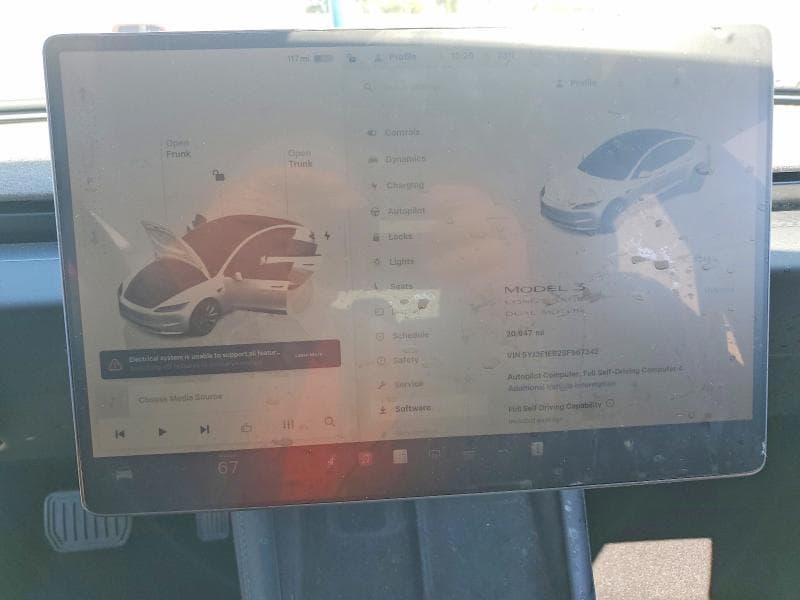 2025 TESLA MODEL 3 9