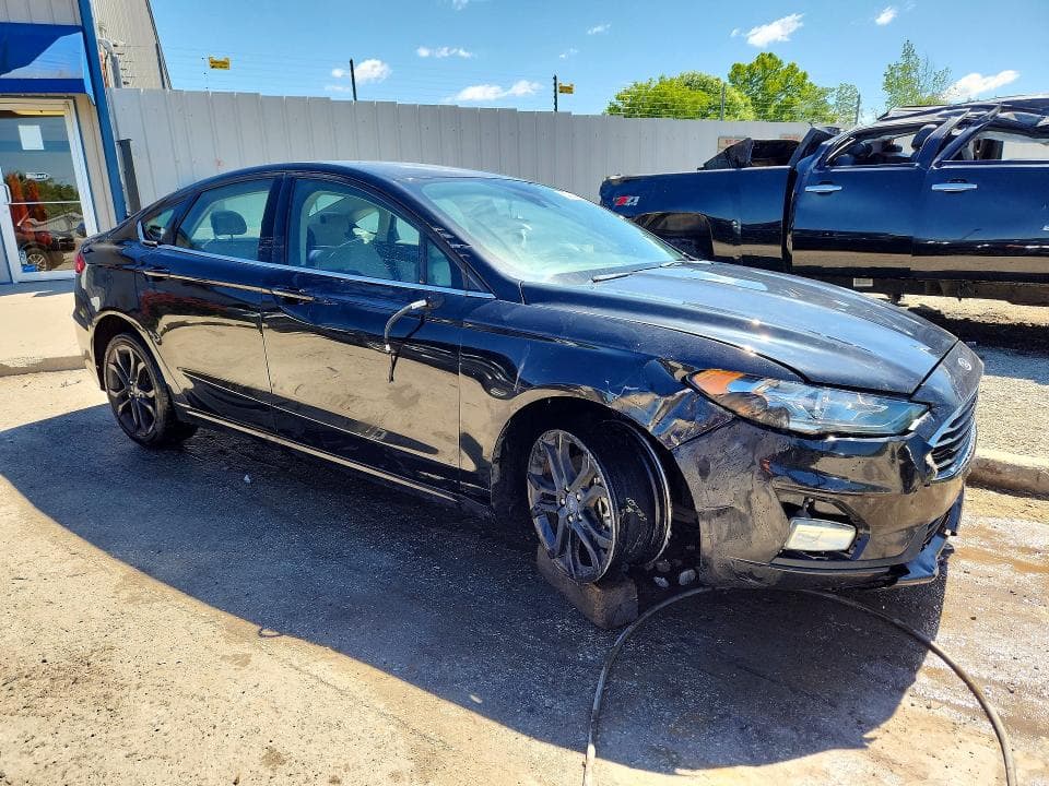 2019 FORD FUSION SE 4