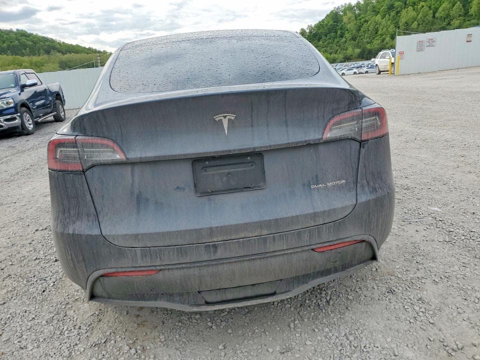 2023 TESLA MODEL Y 6