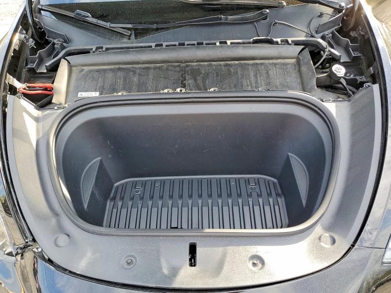 2024 TESLA MODEL Y 12