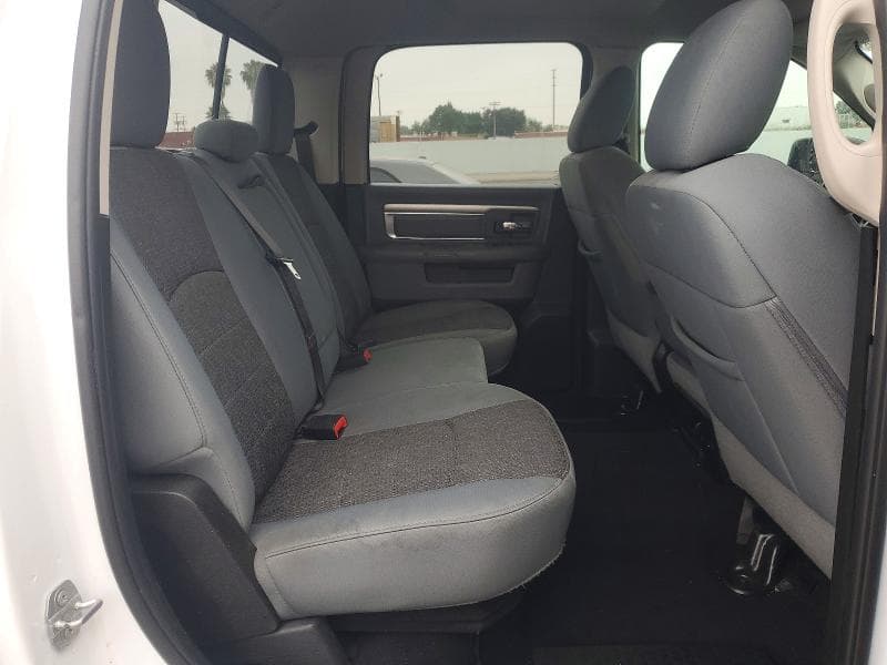 2019 RAM 1500 CLASSIC SLT 10