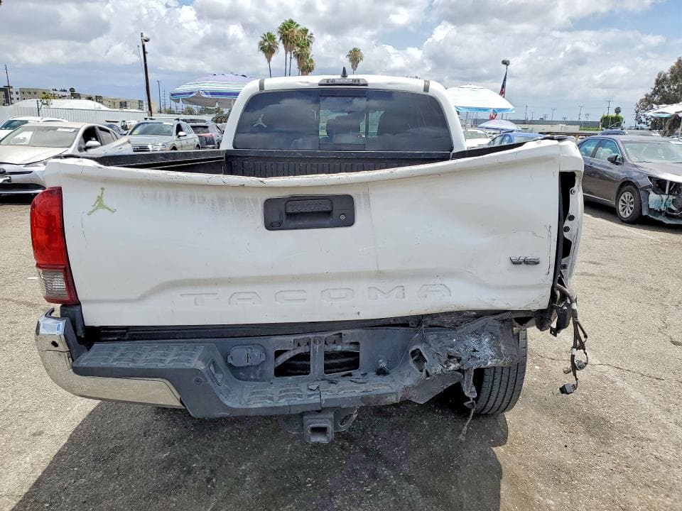 2020 TOYOTA TACOMA SR5 V6 6