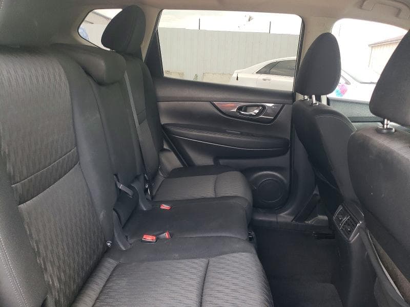 2018 NISSAN ROGUE SV 11