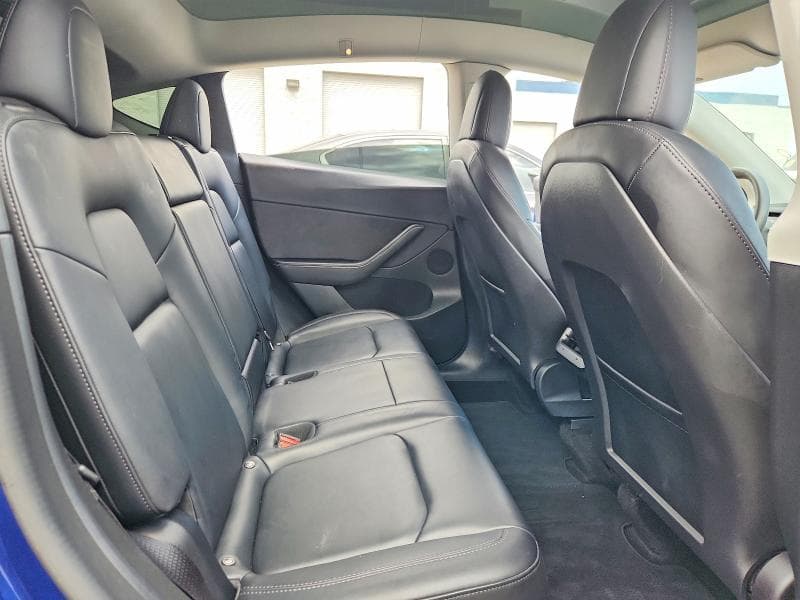2022 TESLA MODEL Y 10