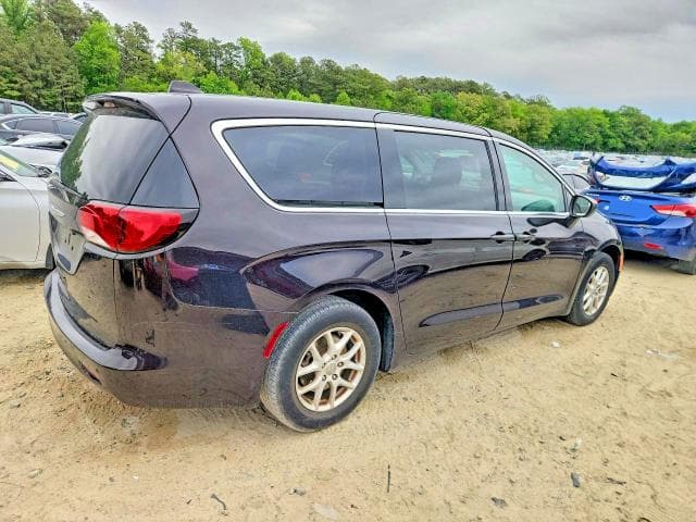 2018 CHRYSLER PACIFICA LX 3