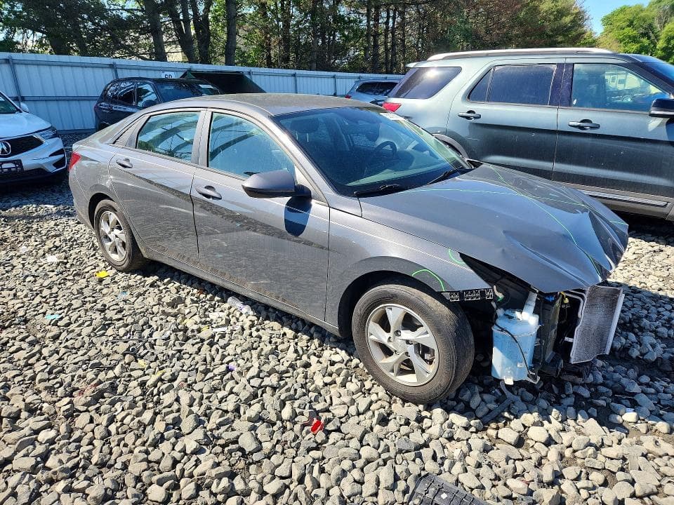 2023 HYUNDAI ELANTRA 4