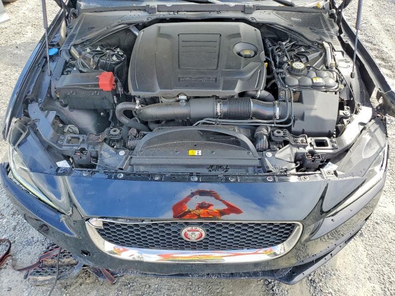 2018 JAGUAR XE PREMIUM 11
