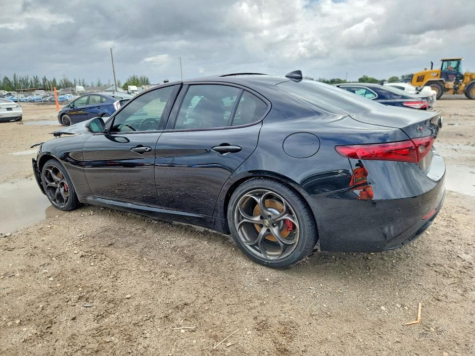 2020 ALFA ROMEO GIULIA TI 2