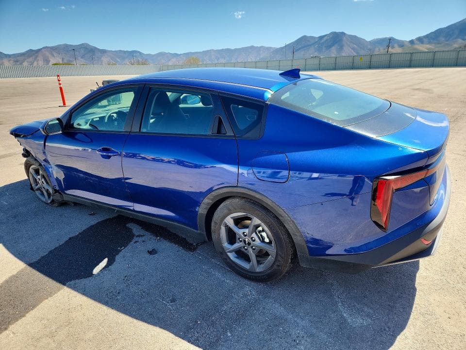 2025 KIA K4 LXS 2