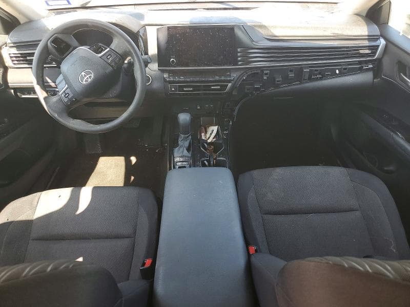 2025 TOYOTA CAMRY LE 8