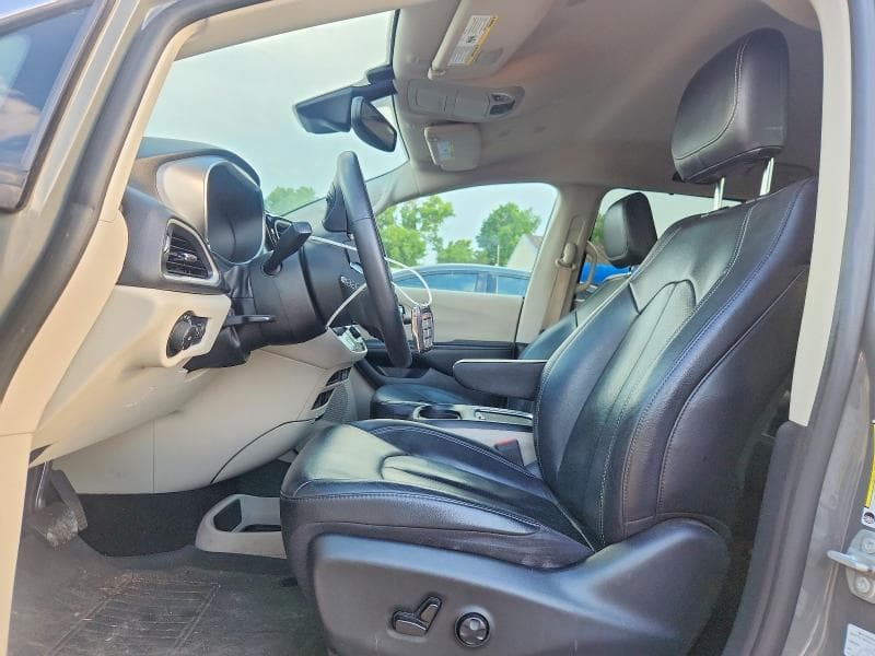 2022 CHRYSLER PACIFICA TOURING L 7