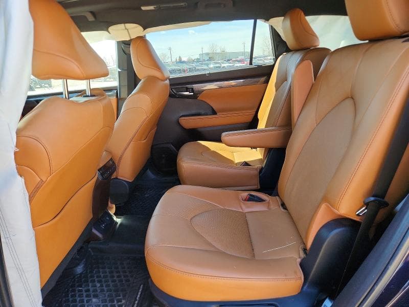 2022 TOYOTA HIGHLANDER PLATINUM 11