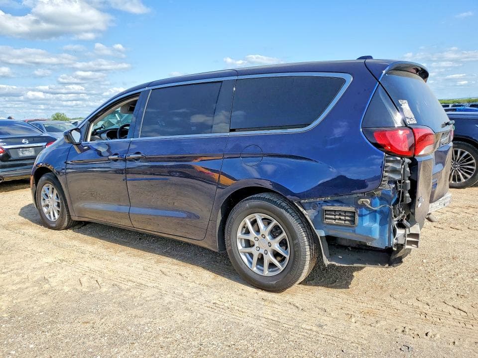 2020 CHRYSLER PACIFICA TOURING 2
