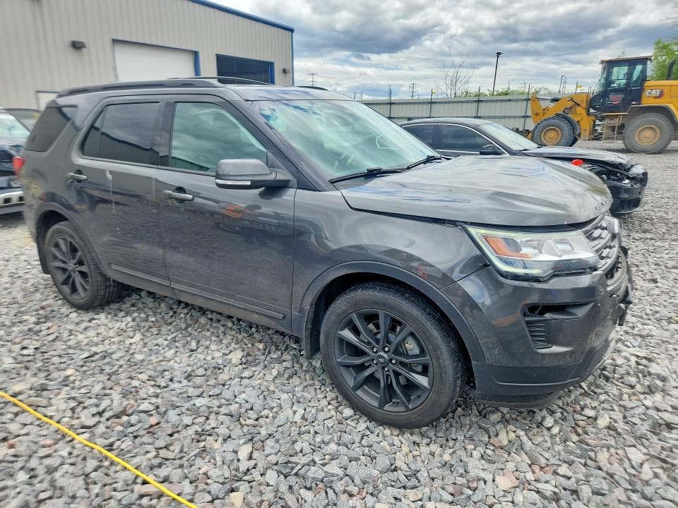 2019 FORD EXPLORER XLT 4