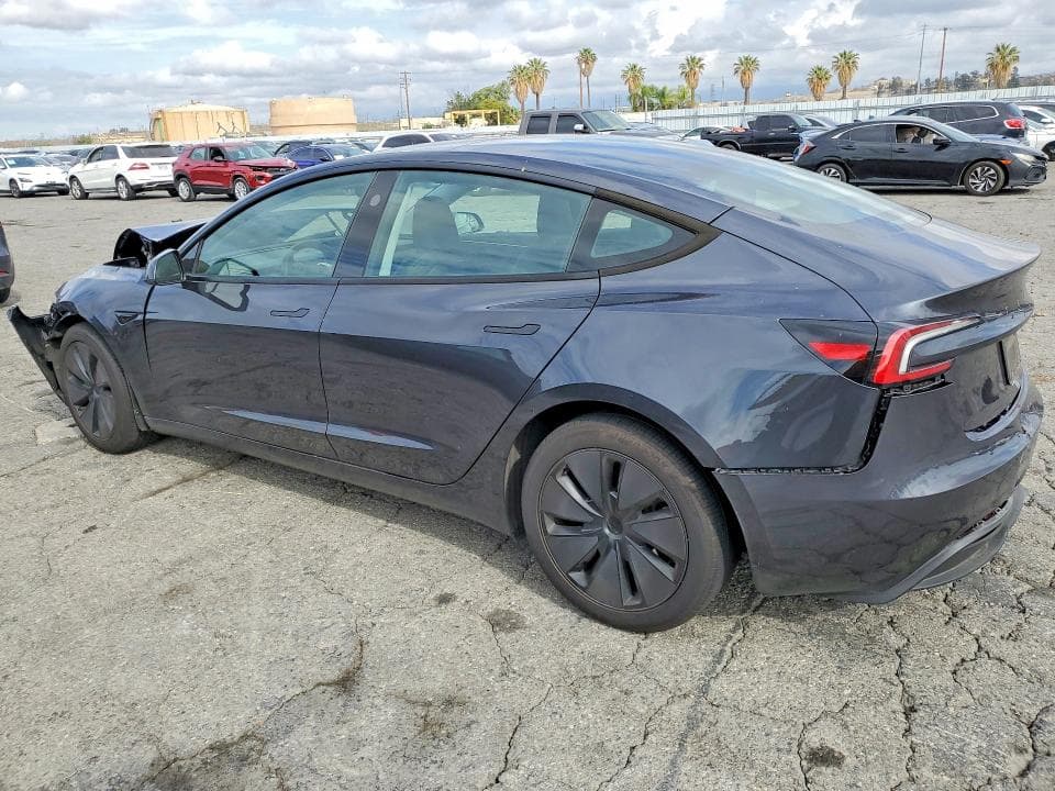 2025 TESLA MODEL 3 2