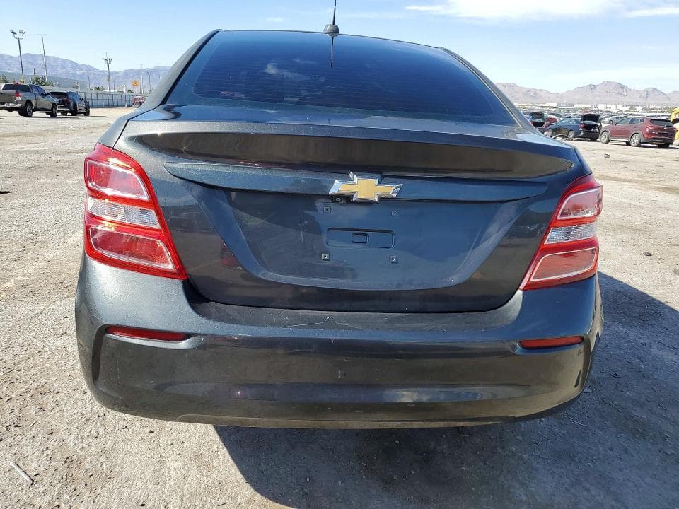 2017 CHEVROLET SONIC LT 6