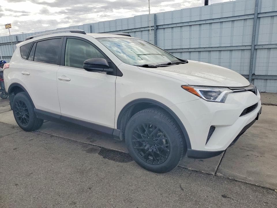 2017 TOYOTA RAV4 LE 4