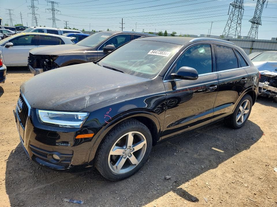 2015 AUDI Q3 - 1
