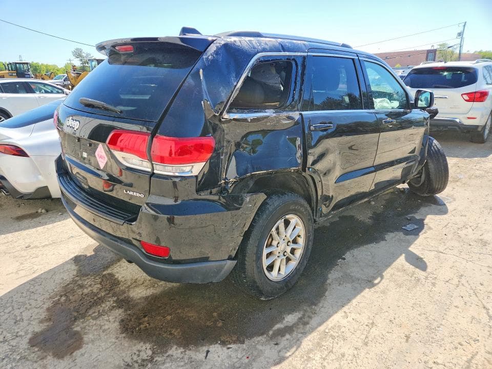 2019 JEEP GRAND CHEROKEE LAREDO 3