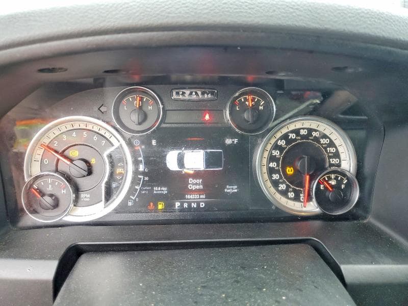 2017 RAM 1500 SLT 9