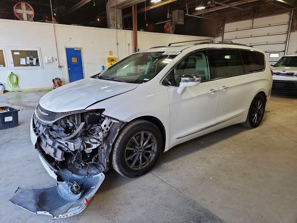2017 CHRYSLER PACIFICA L - 1