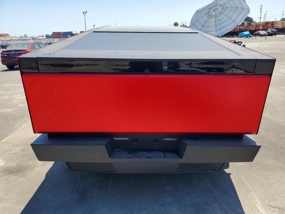 2024 TESLA CYBERTRUCK 6