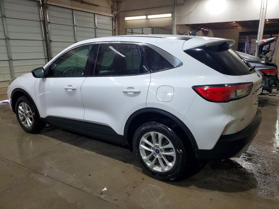 2022 FORD ESCAPE SE 2