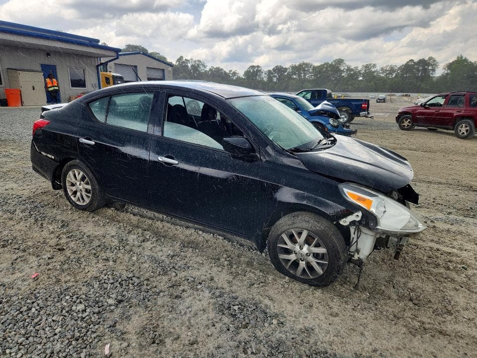 2017 NISSAN VERSA 1.6 S 4