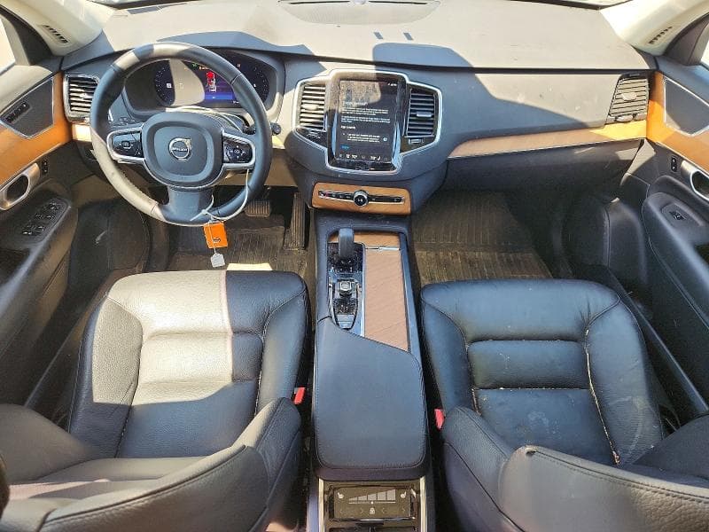 2024 VOLVO XC90 PLUS 8