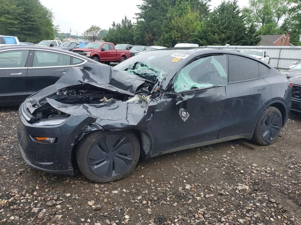 2026 TESLA MODEL Y - 1