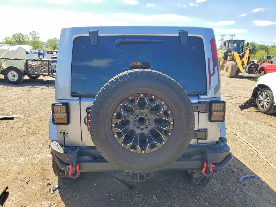 2017 JEEP WRANGLER UNLIMITED SAHARA 6