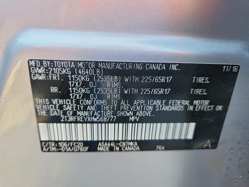 2017 TOYOTA RAV4 XLE 13