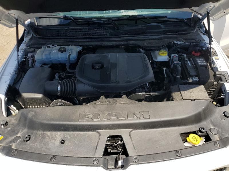2025 RAM 1500 LARAMIE 11