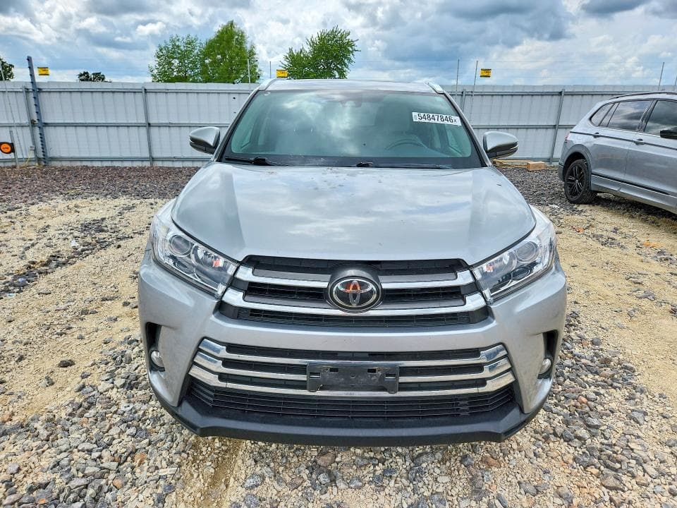 2017 TOYOTA HIGHLANDER LIMITED 5