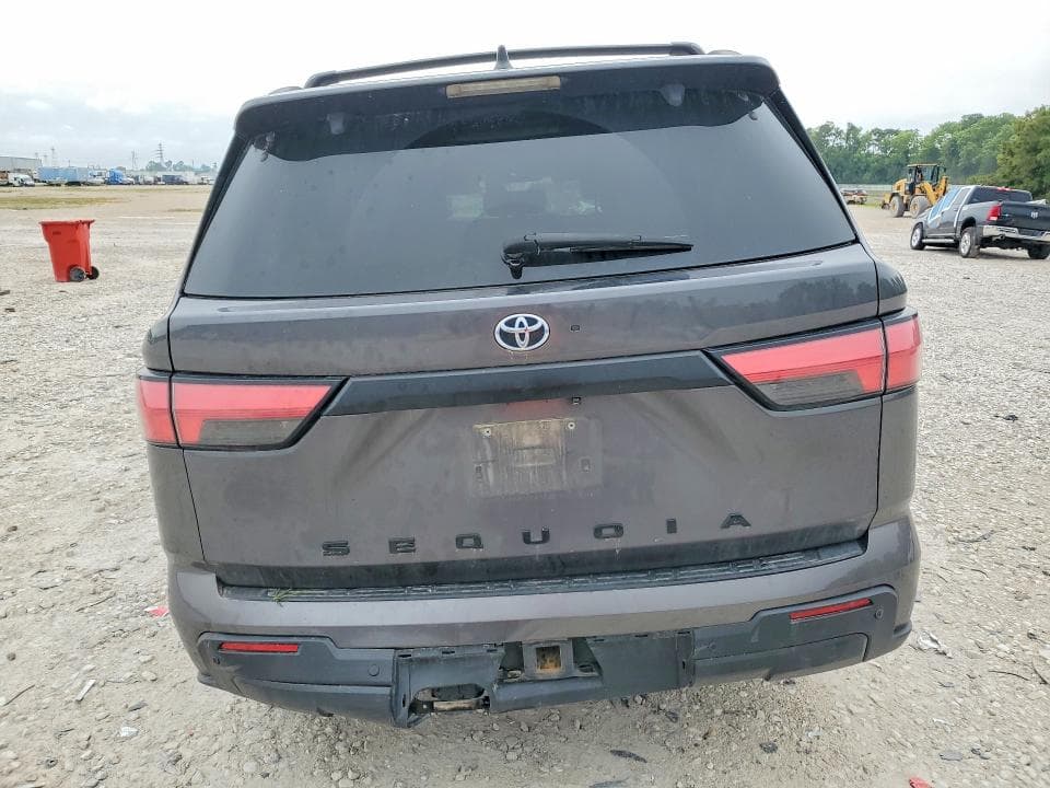2024 TOYOTA SEQUOIA SR5 6