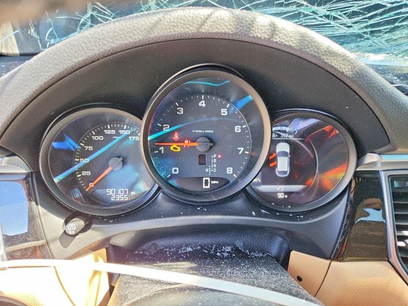 2018 PORSCHE MACAN 9