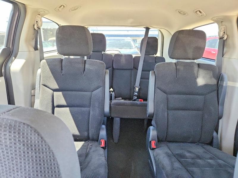 2019 DODGE GRAND CARAVAN SE 10