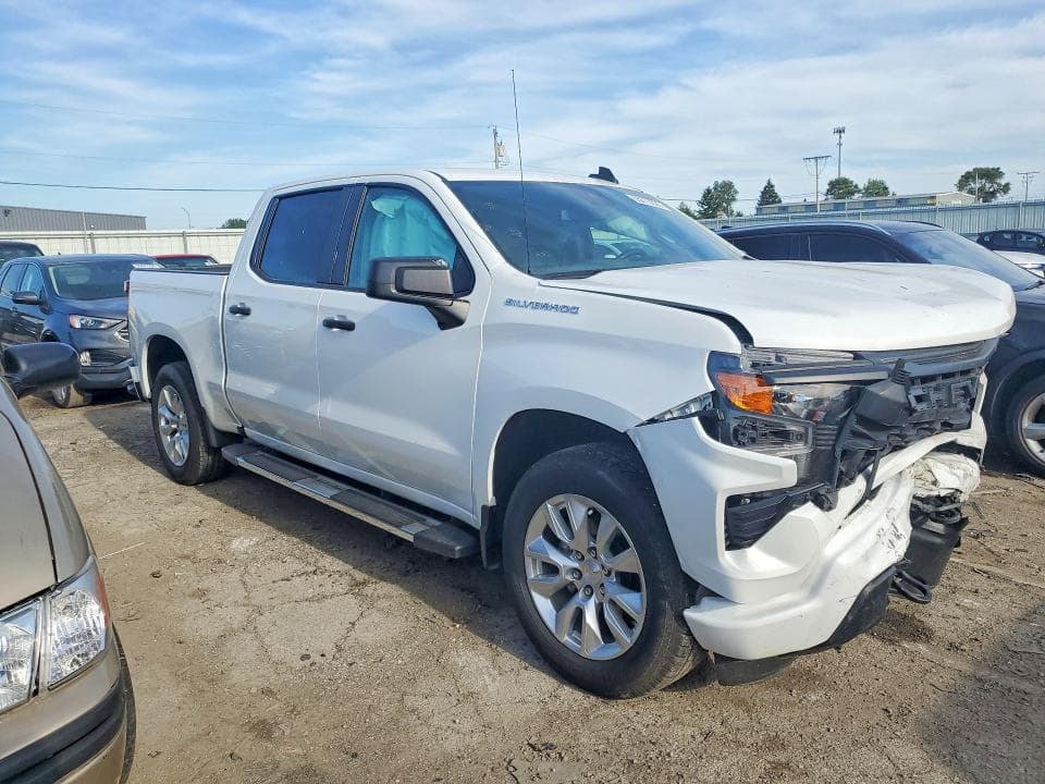 2024 CHEVROLET SILVERADO K1500 CUSTOM 4