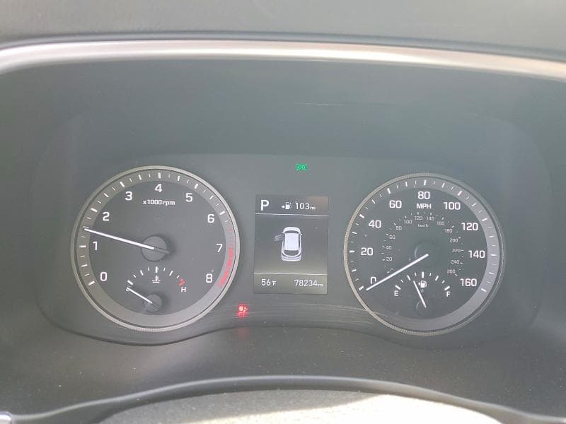 2020 HYUNDAI TUCSON SE 9