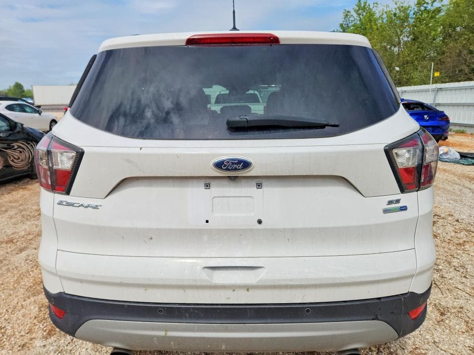 2017 FORD ESCAPE SE 6